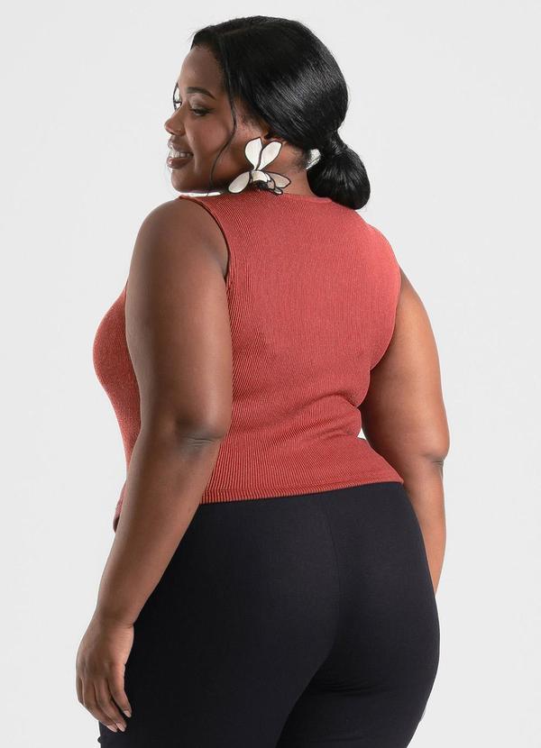 Cativa - Regata Plus Size em Canelado Marrom Escuro 2