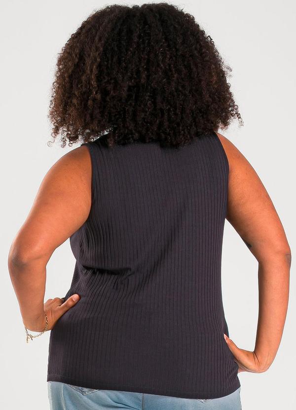 Cativa - Regata Plus Size em Canelado Preto 2