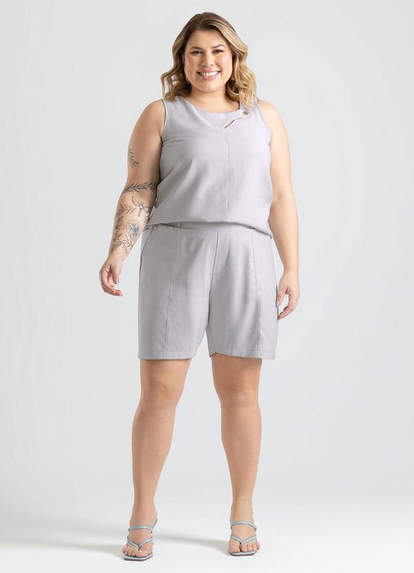 Cativa - Regata Plus Size em Tecido Alfaiataria Cinza 4
