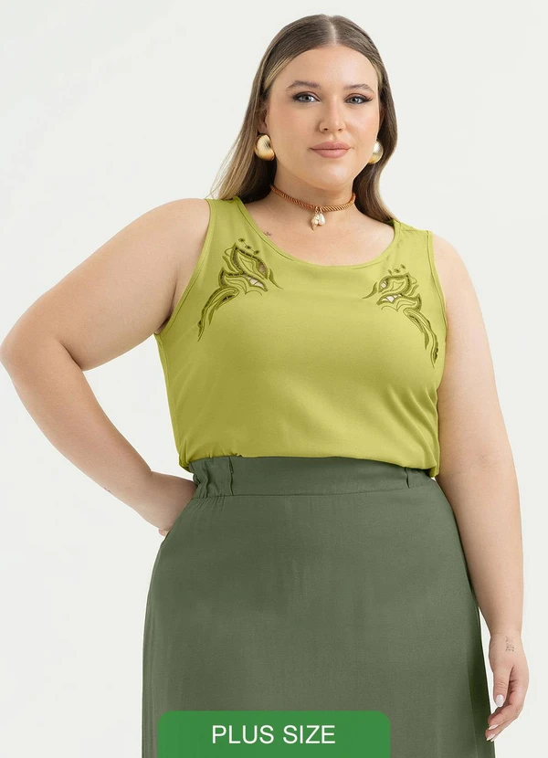 Cativa - Regata Plus Size em Viscose Verde
