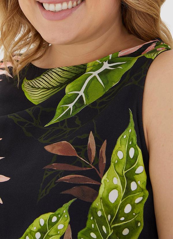 Malwee - Regata Plus Size Estampada em Viscose Preto 5