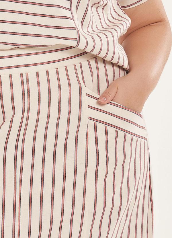 Lisamour - Saia Midi Listrada com Fenda Frontal Marrom 3