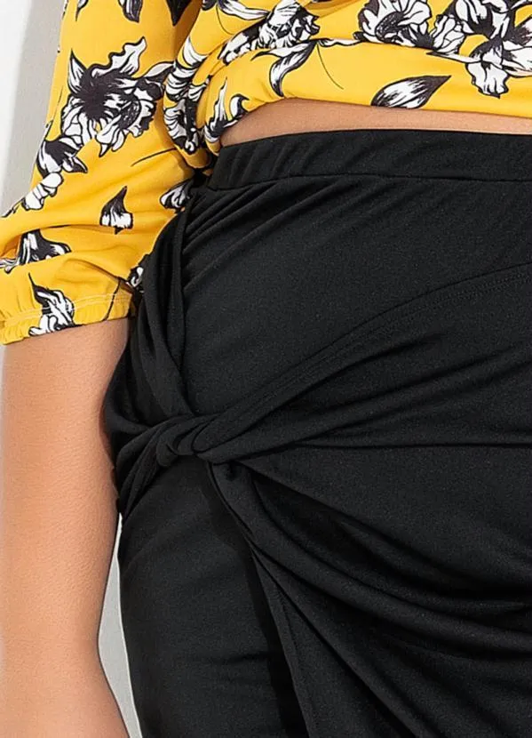 Marguerite - Saia Plus Size Preta Midi com Torção 3