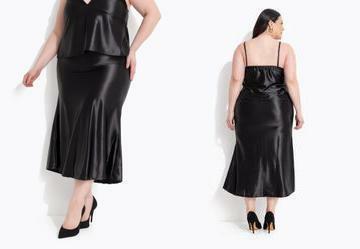 Saia Preta em Malha Acetinada com Elastano