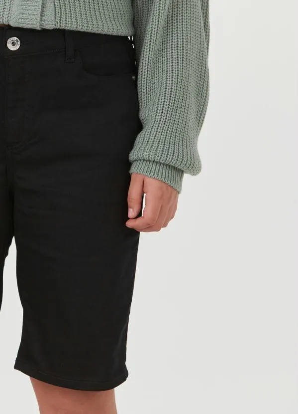 Malwee Plus - Bermuda Preta Ciclista em Sarja Feminina Plus 3