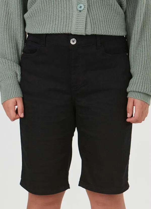 Malwee Plus - Bermuda Preta Ciclista em Sarja Feminina Plus 5