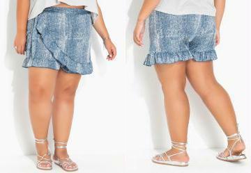 Short Abstrato Azul com Sobreposio Plus Size