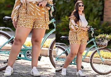 Short Folhagem Bege em Malha de Viscose