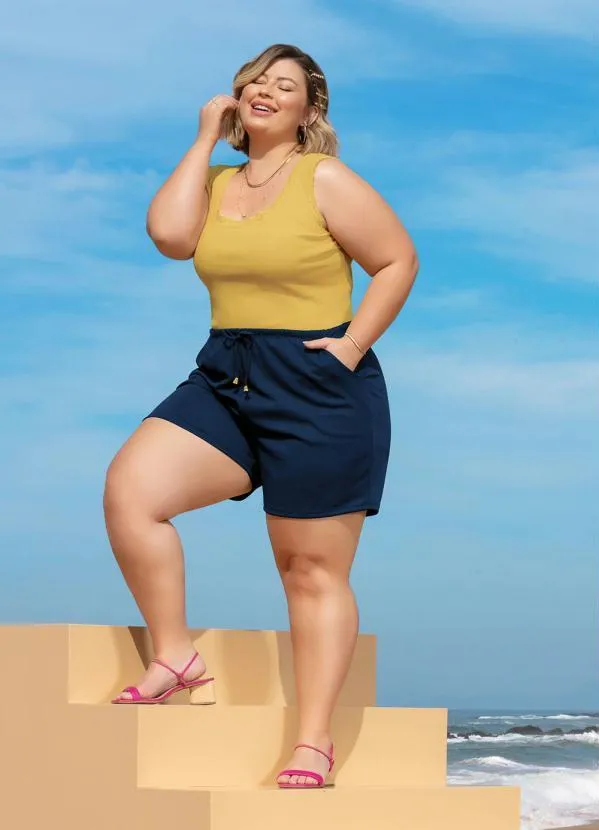 Marguerite - Short Marinho Plus Size Marguerite com Amarração 9