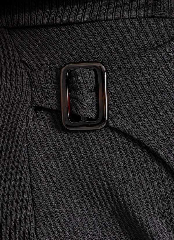 Marguerite - Short Preto em Malha Anarruga 7