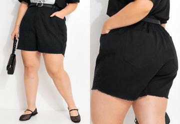 Short Preto em Sarja