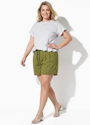 Short Verde Claro em Tecido de Liocel