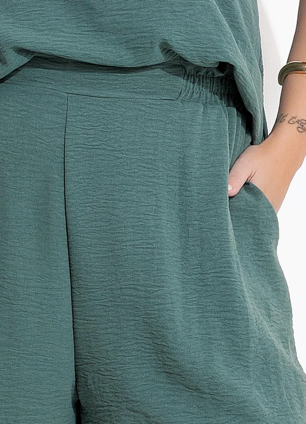 Marguerite - Short Verde em Crepe Plano 9