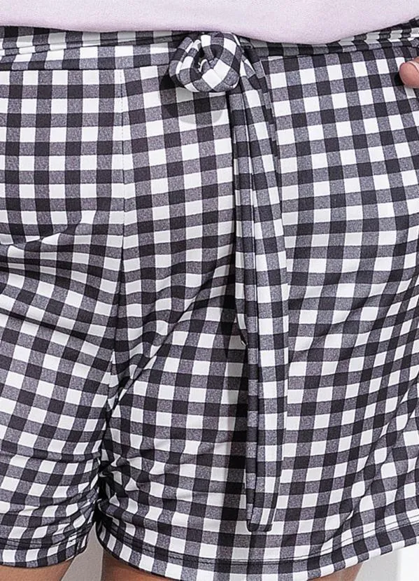 Marguerite - Short Xadrez Preto com Bolsos e Faixa Plus Size 2