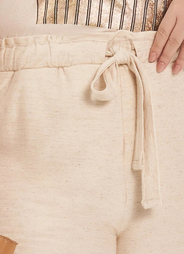 Lisamour - Shorts com Amarração na Cintura Bege 3