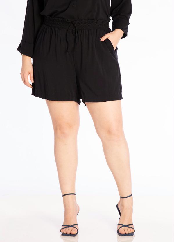 Lisamour - Shorts em Tecido Plano Preto