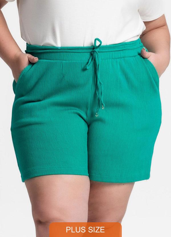 Secret Glam - Shorts Plus Size em Moletinho Verde