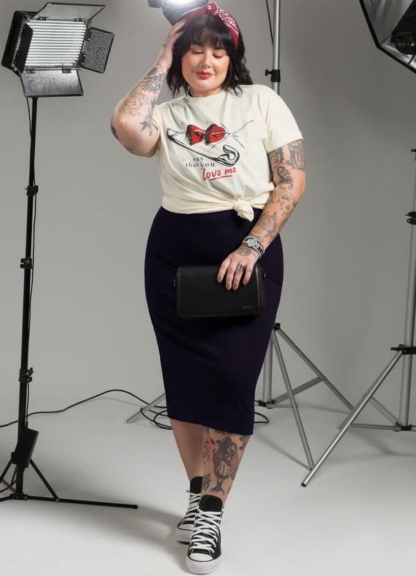 Cativa - Blusa em Malha Comfort Estampada Bege 2