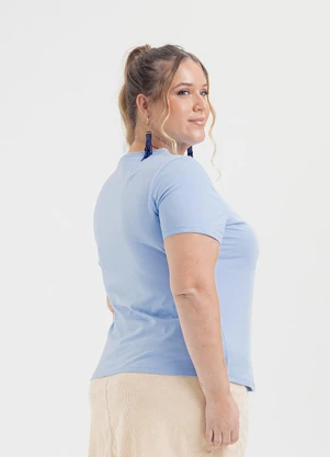 Cativa - T-Shirt Plus Size em Algodão Azul Claro - CATIVA