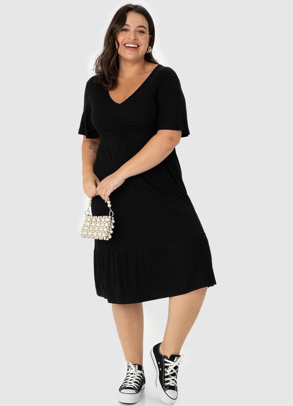 Malwee - Vestido Amplo Canelado Plus Preto 4