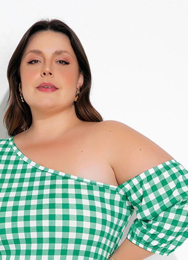 Outlet - Vestido Assimétrico Xadrez Verde Plus Size 3