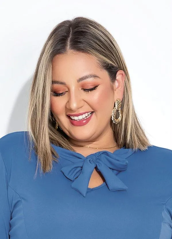 Marguerite - Vestido Azul com Amarração Plus Size 3