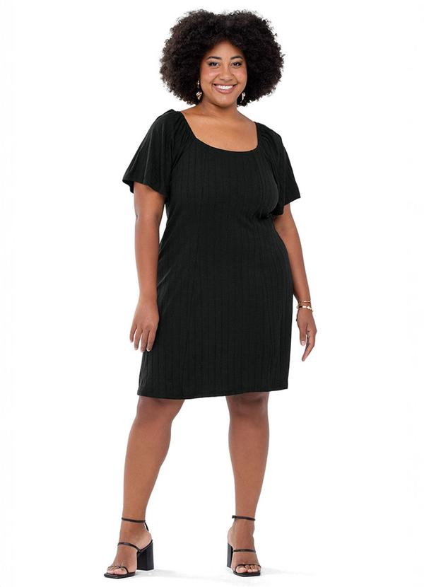 Rezzato - Vestido Canelado Manga Curta Plus Size Preto 2