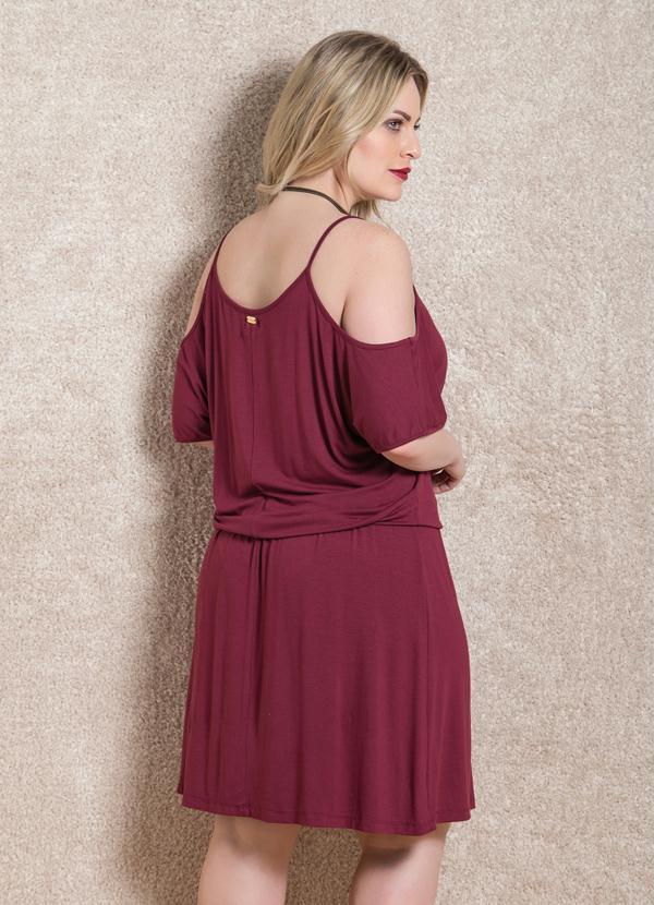 Quintess - Vestido com Ombros Vazados Bordô 2