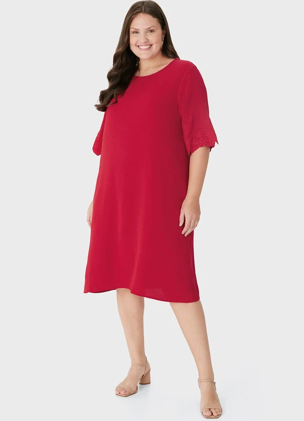 Malwee - Vestido Curto Evasê com Bordado PlusVermelho