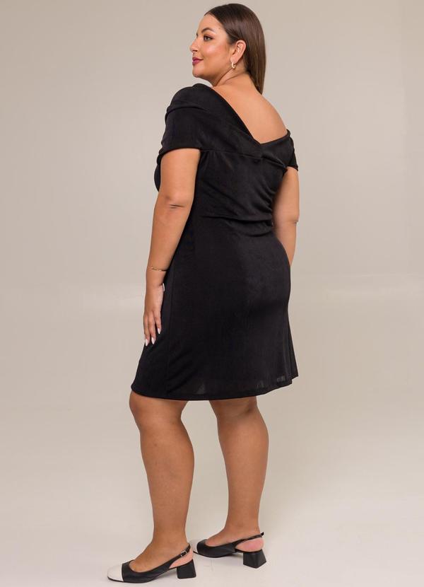 Cess - Vestido Curto Malha Texturizada Acetinada Preto 6