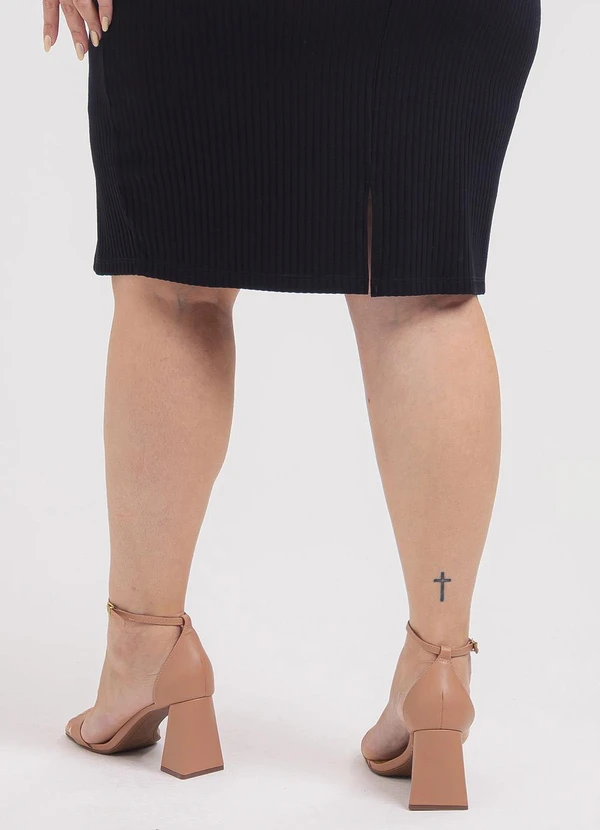 Habana - Vestido Curto Plus Size em Canelado Preto 3