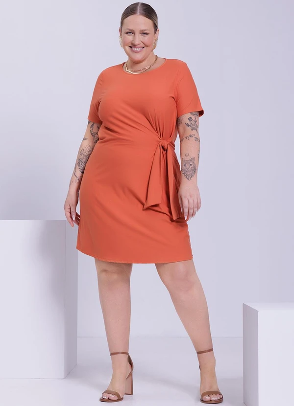 Lunender Mais Mulher - Vestido Curto Plus Size em Malha Crepe Laranja 3