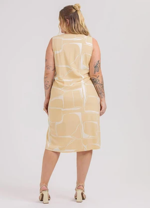 Habana - Vestido Curto Plus Size em Viscose Bege - HABANA