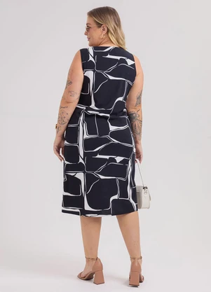 Habana - Vestido Curto Plus Size em Viscose Preto - HABANA