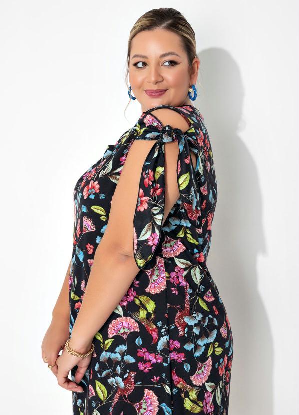 Queima Estoque - Vestido Floral Preto com Amarração Plus Size 3