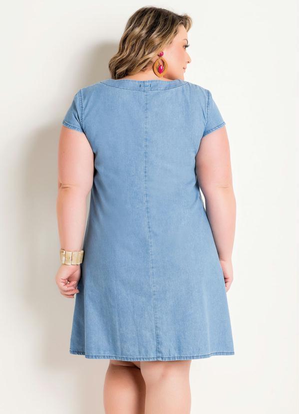 Marguerite - Vestido Jeans Claro Plus Size com Botões 2
