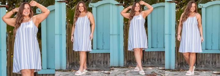 Vestido Listrado Azul em Tecido Plano