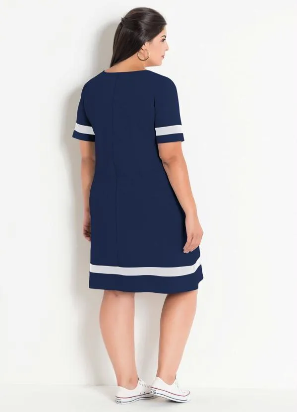 Marguerite - Vestido Marinho Plus Size com Estampa Frontal 4