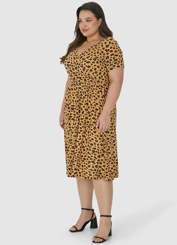 Malwee Plus - Vestido Marrom Transpassado Animal Print 3