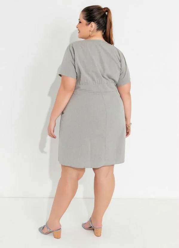 Queima Estoque - Vestido Plus Size Cinza com Abertura em Botões 2