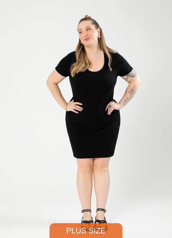 Cativa - Vestido Plus Size Curto em Canelado Preto