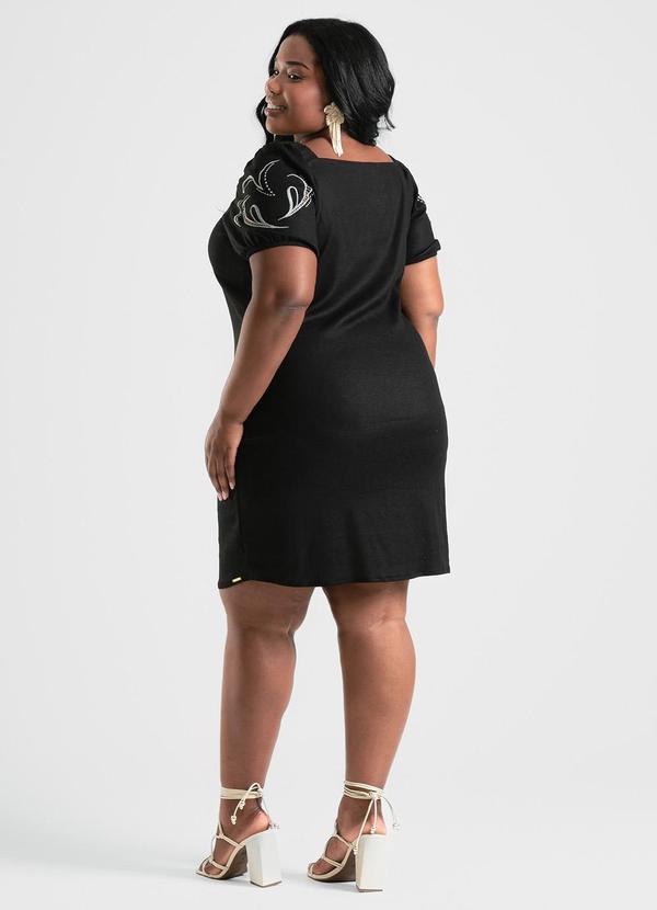 Cativa - Vestido Plus Size Curto em Tecido em Linho Preto 2