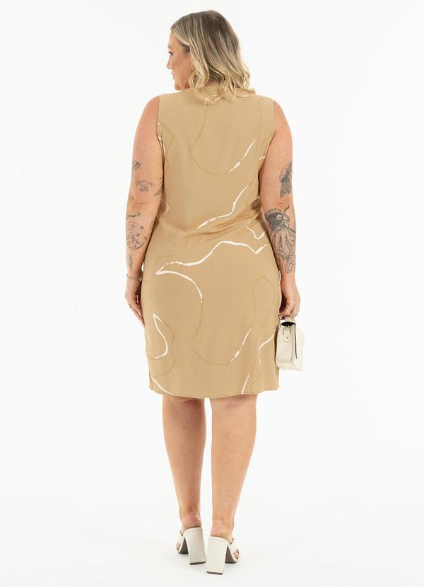 Habana - Vestido Plus Size Curto em Viscose Caramelo 2