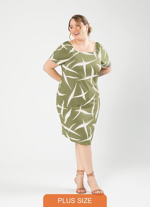 Cativa - Vestido Plus Size Curto em Viscose Verde