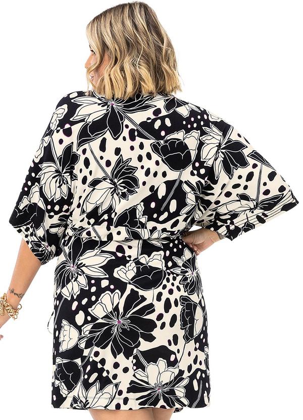 Secret Glam - Vestido Plus Size em Visco Bali Preto 1
