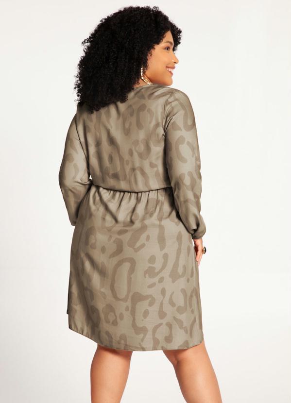 Lunender Mais Mulher - Vestido Plus Size em Viscose com Bege 2