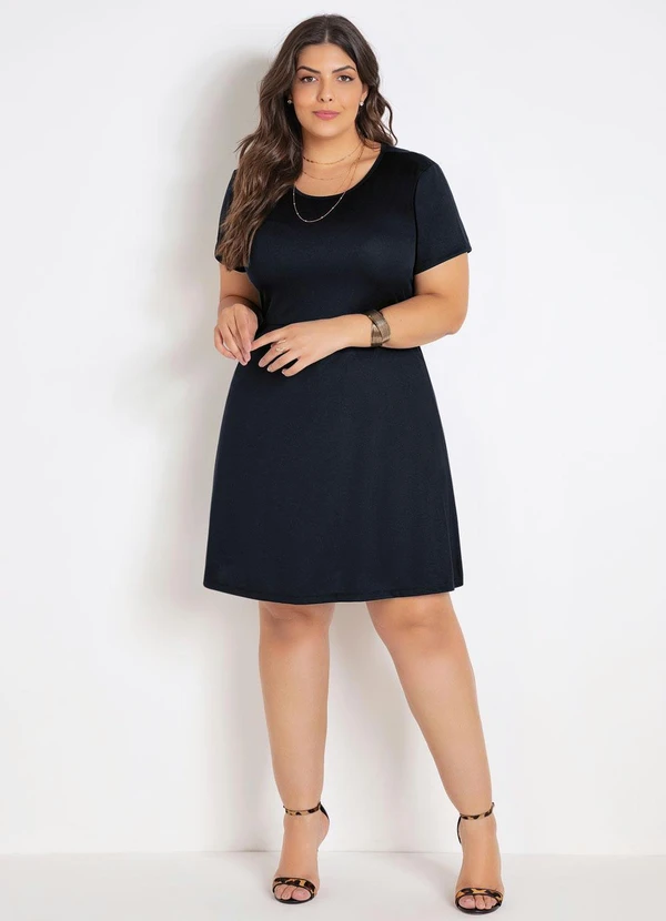 Marguerite - Vestido Preto Evasê Plus Size 8