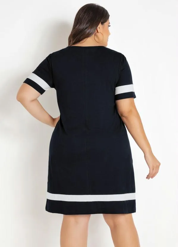 Marguerite - Vestido Preto Plus Size com Estampa Frontal 2