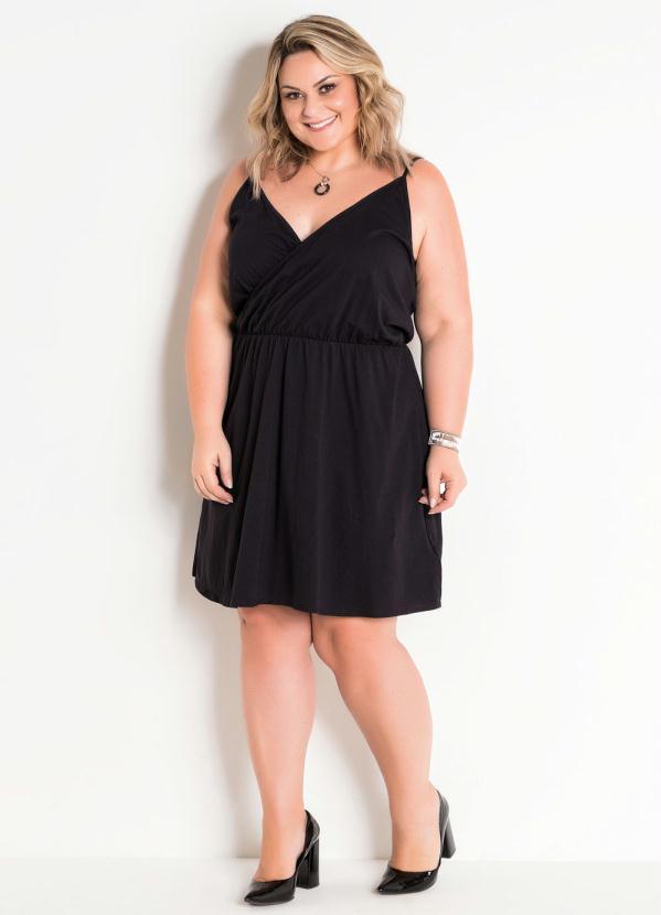 Marguerite - Vestido Preto Transpassado com Alças Plus Size 3