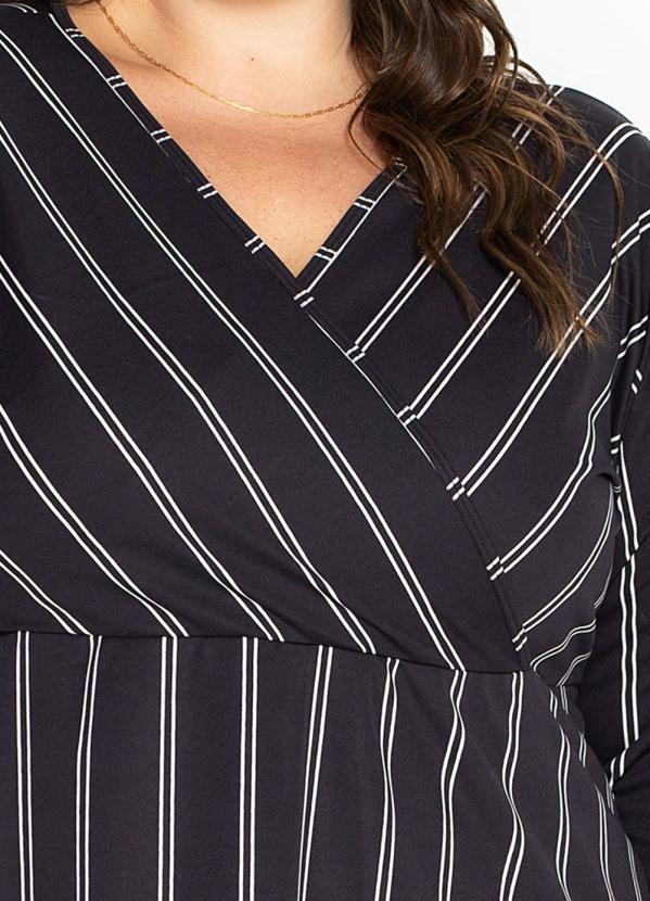 Marguerite - Vestido Transpassado Listras Preta Plus Size 3